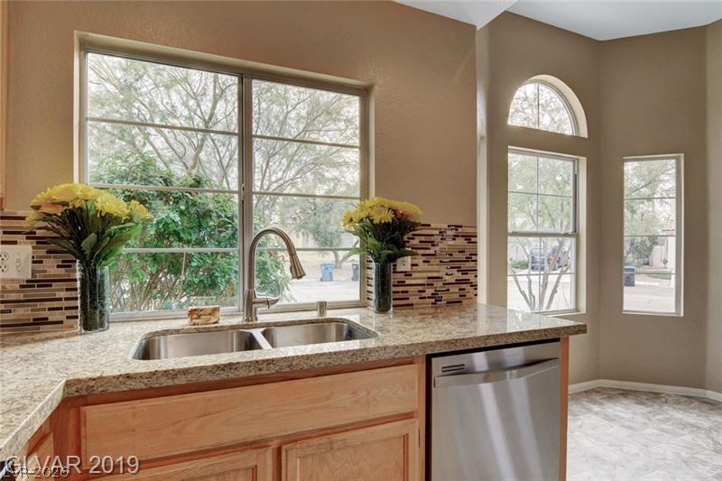 2647 Ridgewater Circle Property Photo 2