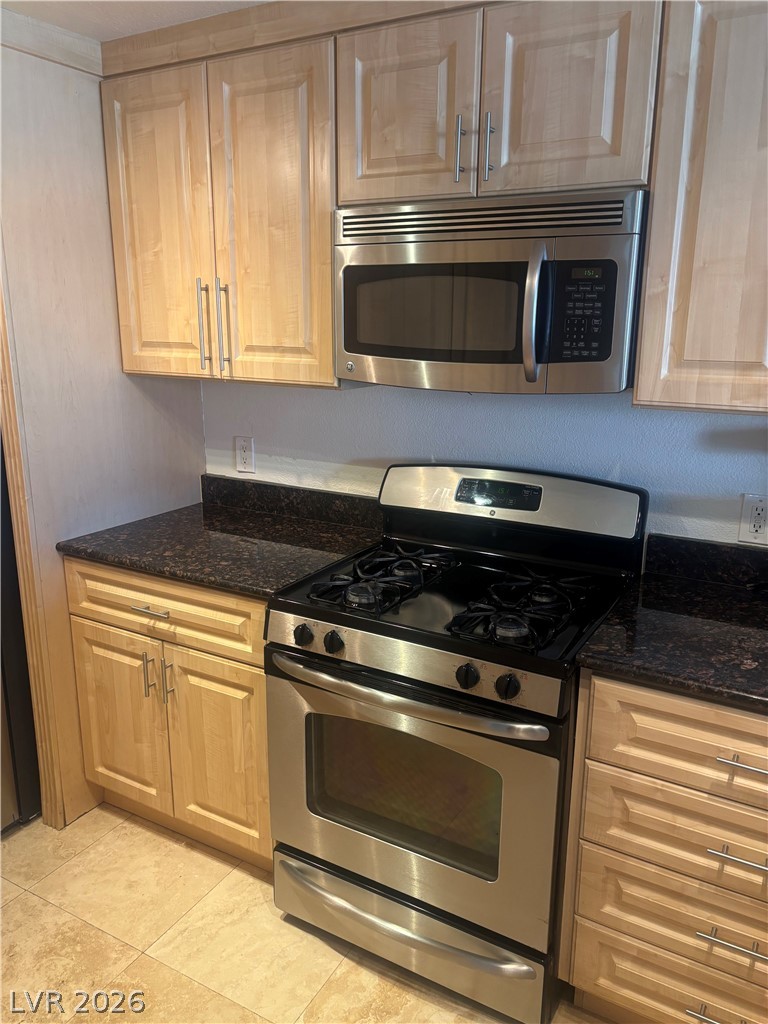 210 East Flamingo Road 123 Property Photo 6
