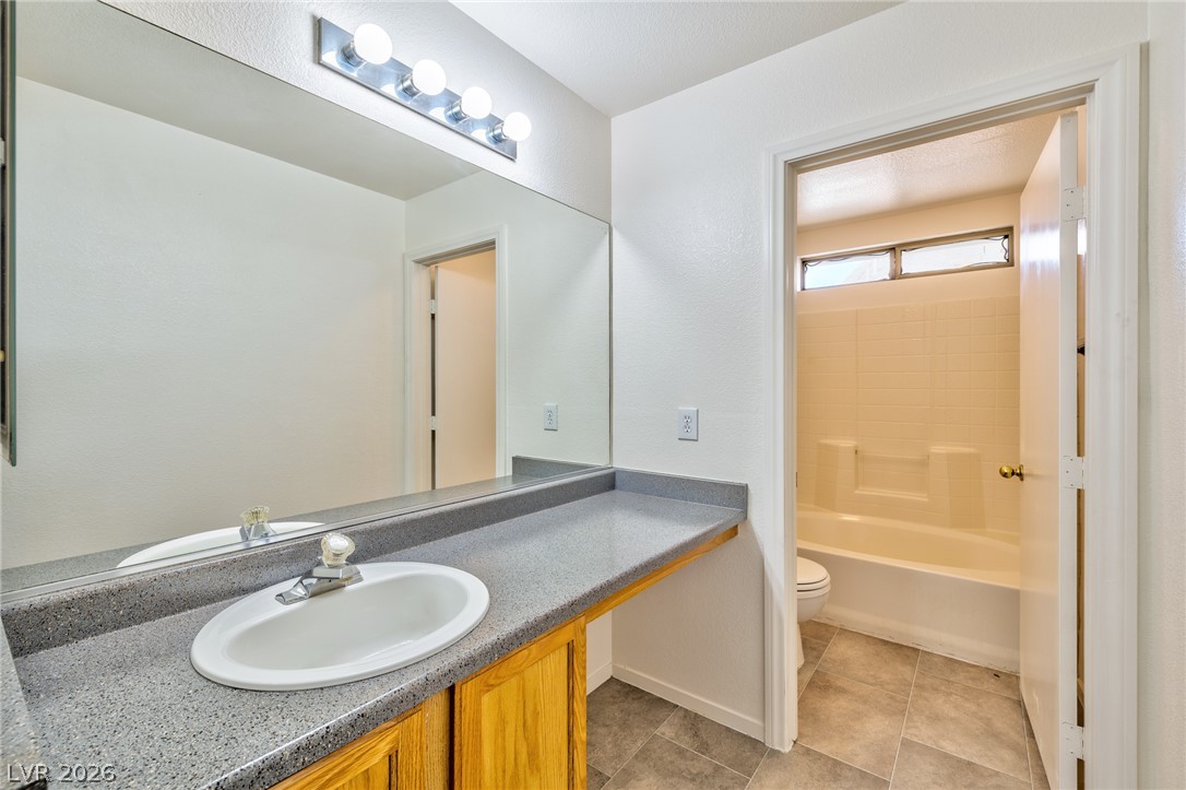 4816 Englewood Avenue Property Photo 13