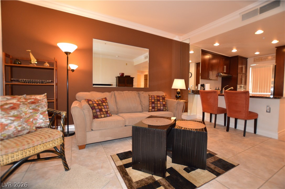 270 East Flamingo Road 328 Property Photo 14