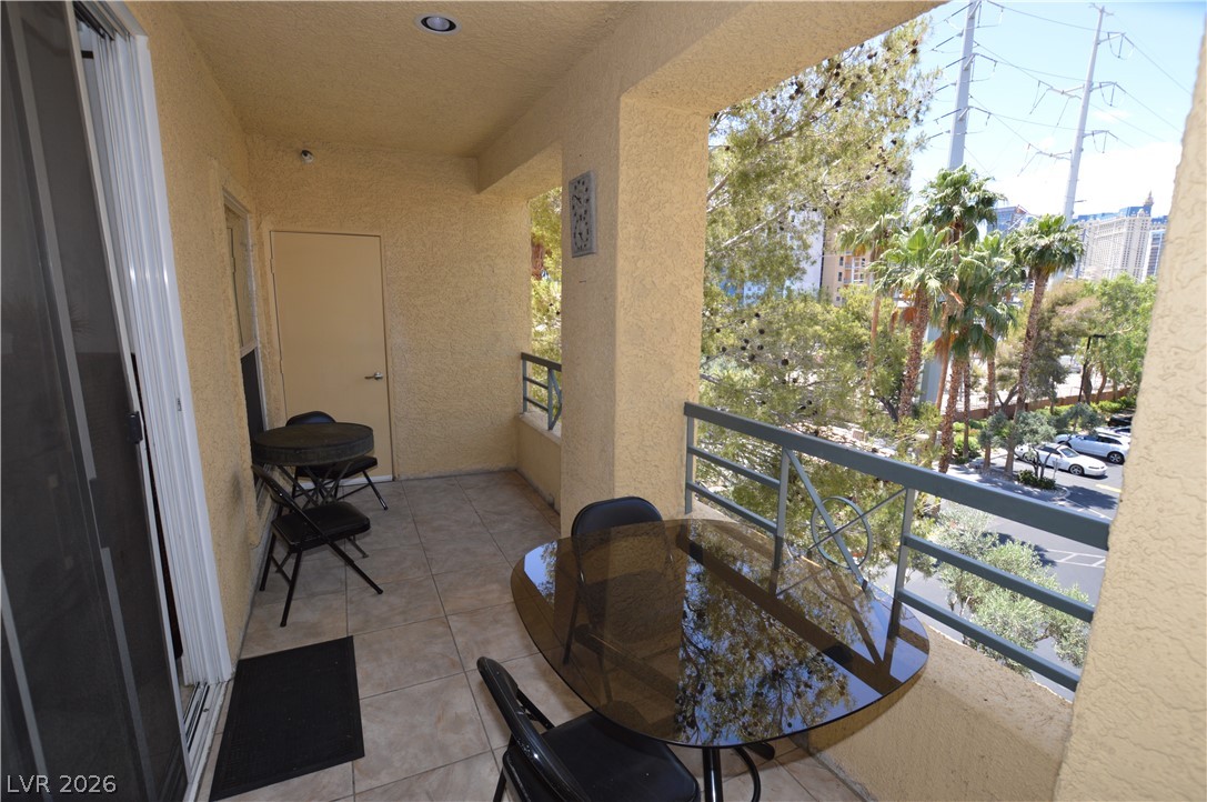 270 East Flamingo Road 328 Property Photo 15