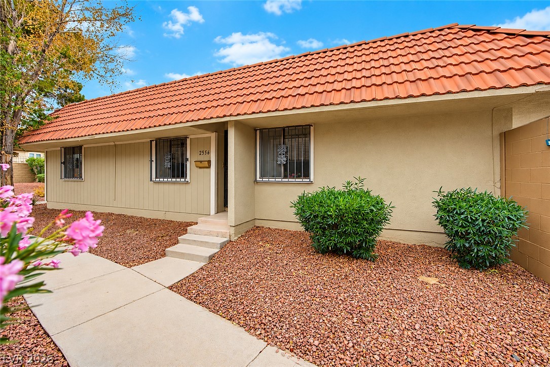 2556 Paradise Village Way Property Photo 11