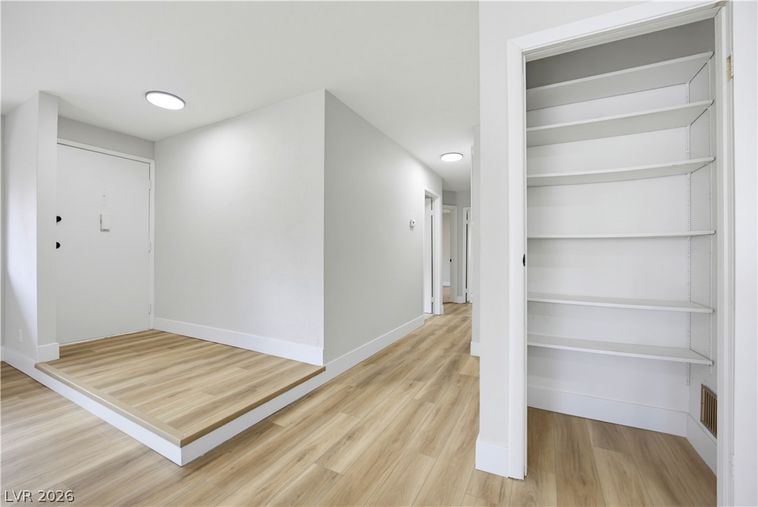 2556 Paradise Village Way Property Photo 18