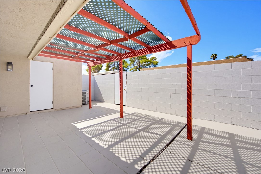 2556 Paradise Village Way Property Photo 30
