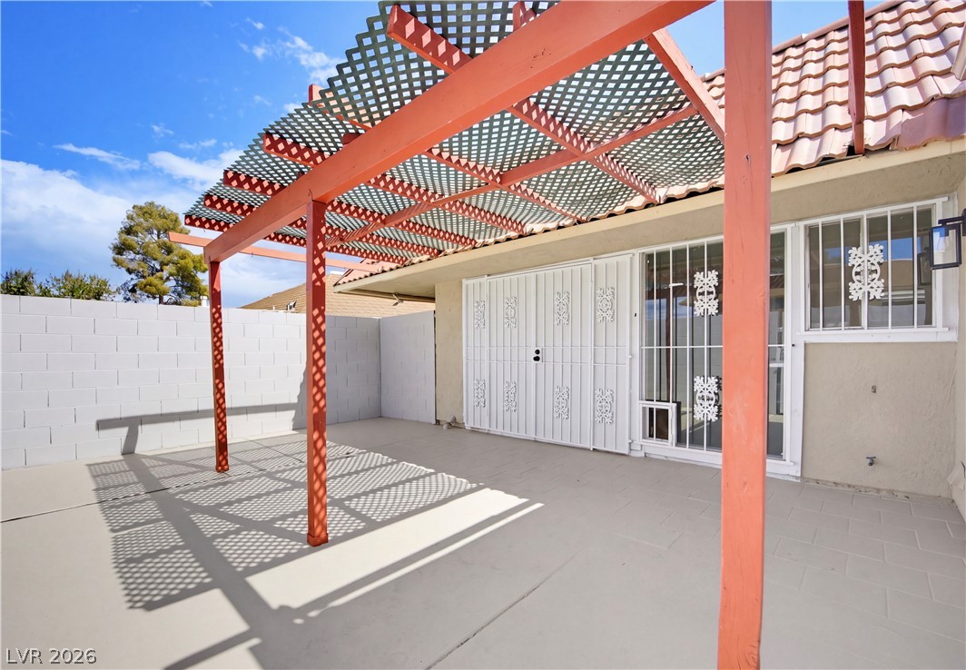 2556 Paradise Village Way Property Photo 32