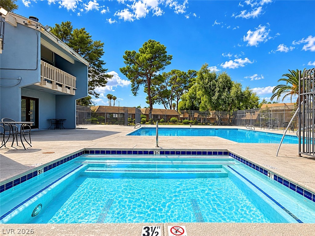 2556 Paradise Village Way Property Photo 35