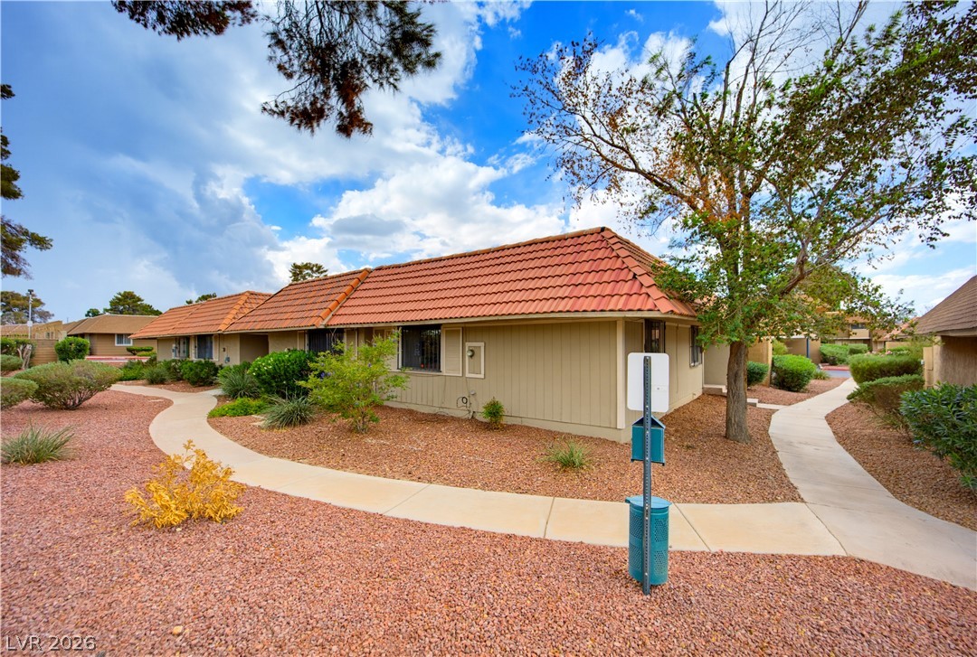 2556 Paradise Village Way Property Photo 38
