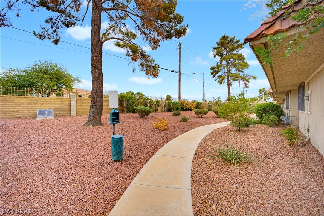 2556 Paradise Village Way Property Photo 39