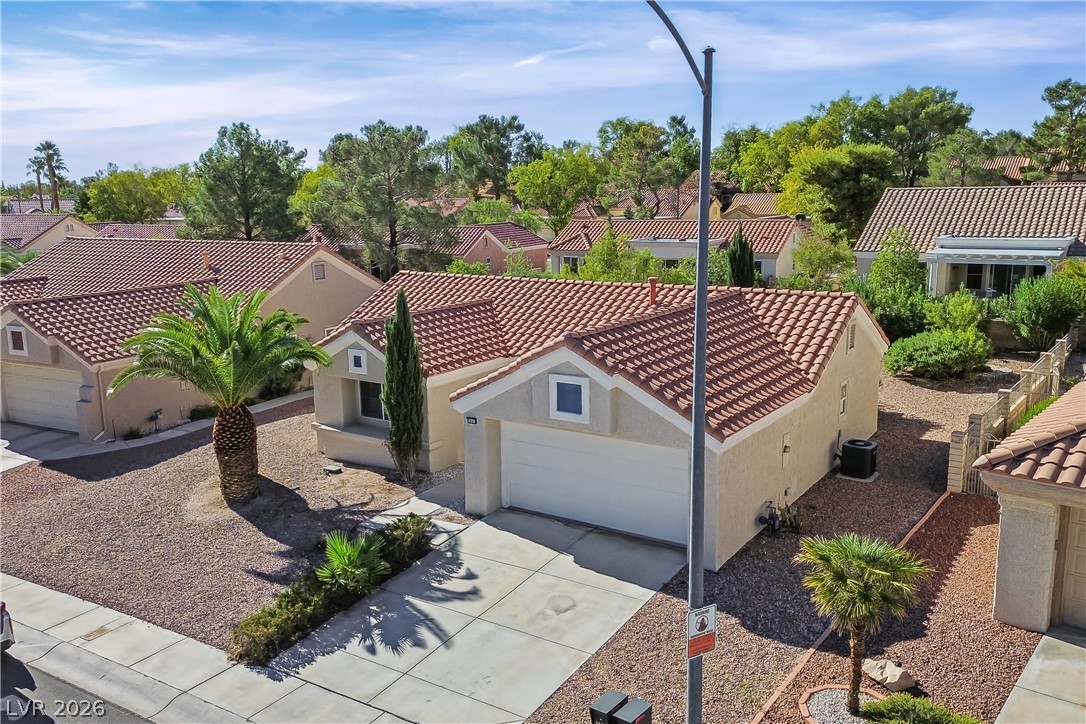 9009 Signal Terrace Drive Property Photo 3