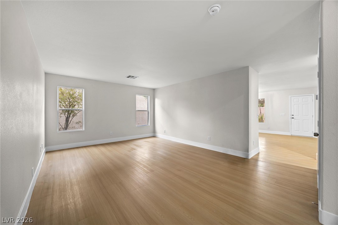 2650 Whisper Ridge Street Property Photo 7