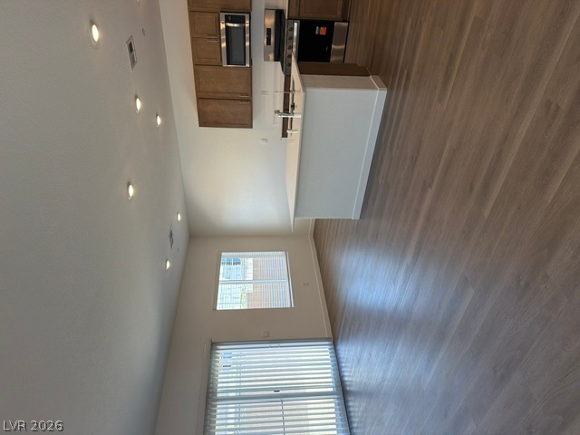 924 Alethea River Avenue Property Photo 2