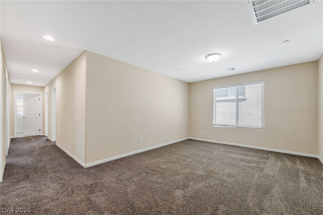 2915 Caxton Grove Drive Property Photo 12