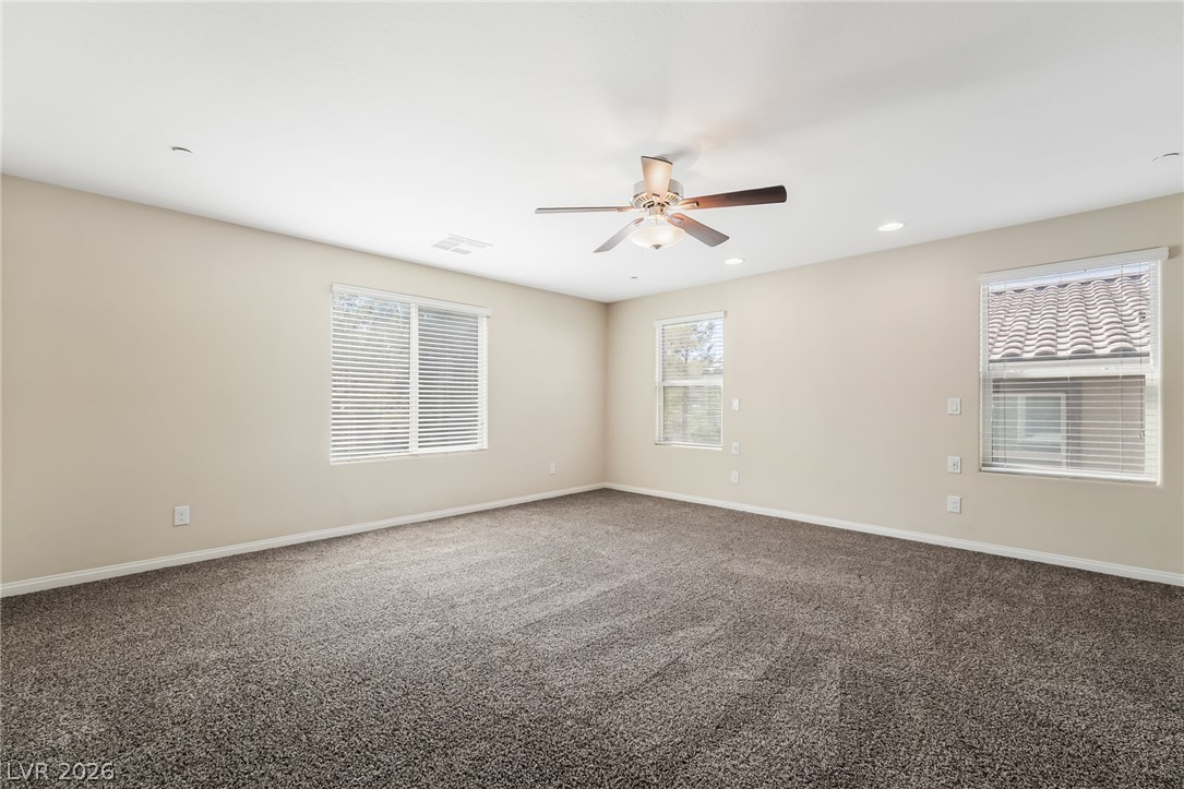 2915 Caxton Grove Drive Property Photo 13