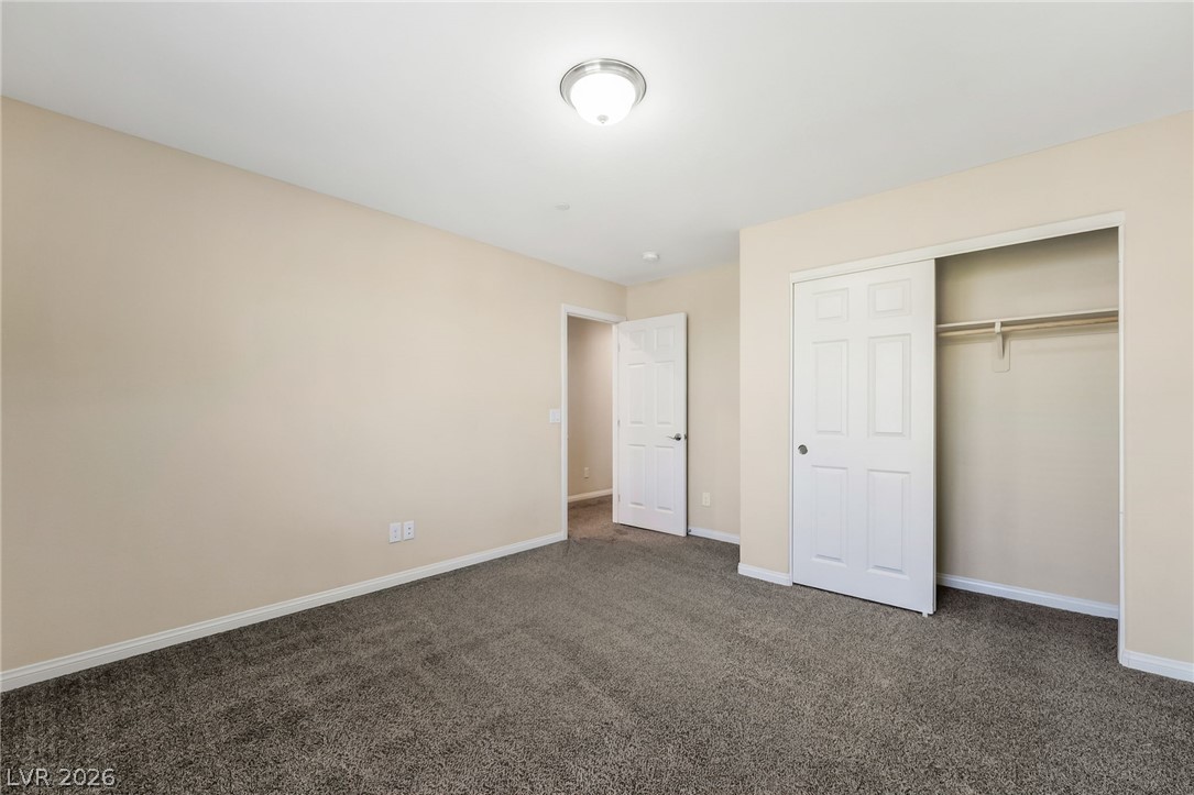 2915 Caxton Grove Drive Property Photo 17