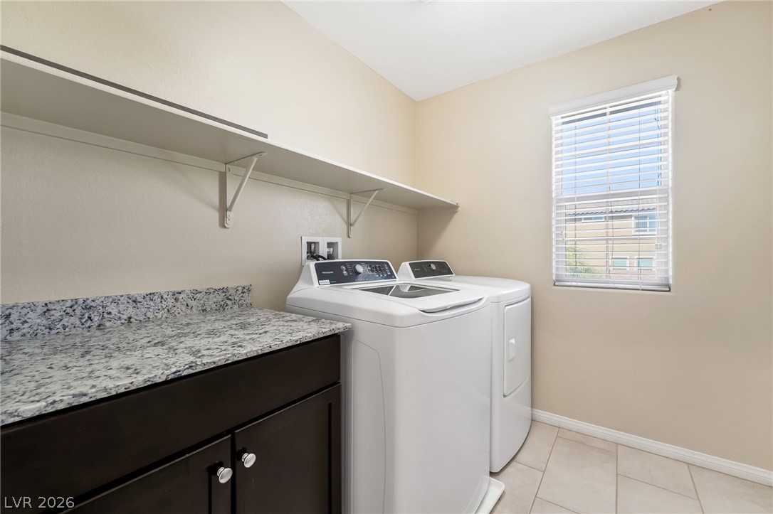 2915 Caxton Grove Drive Property Photo 22