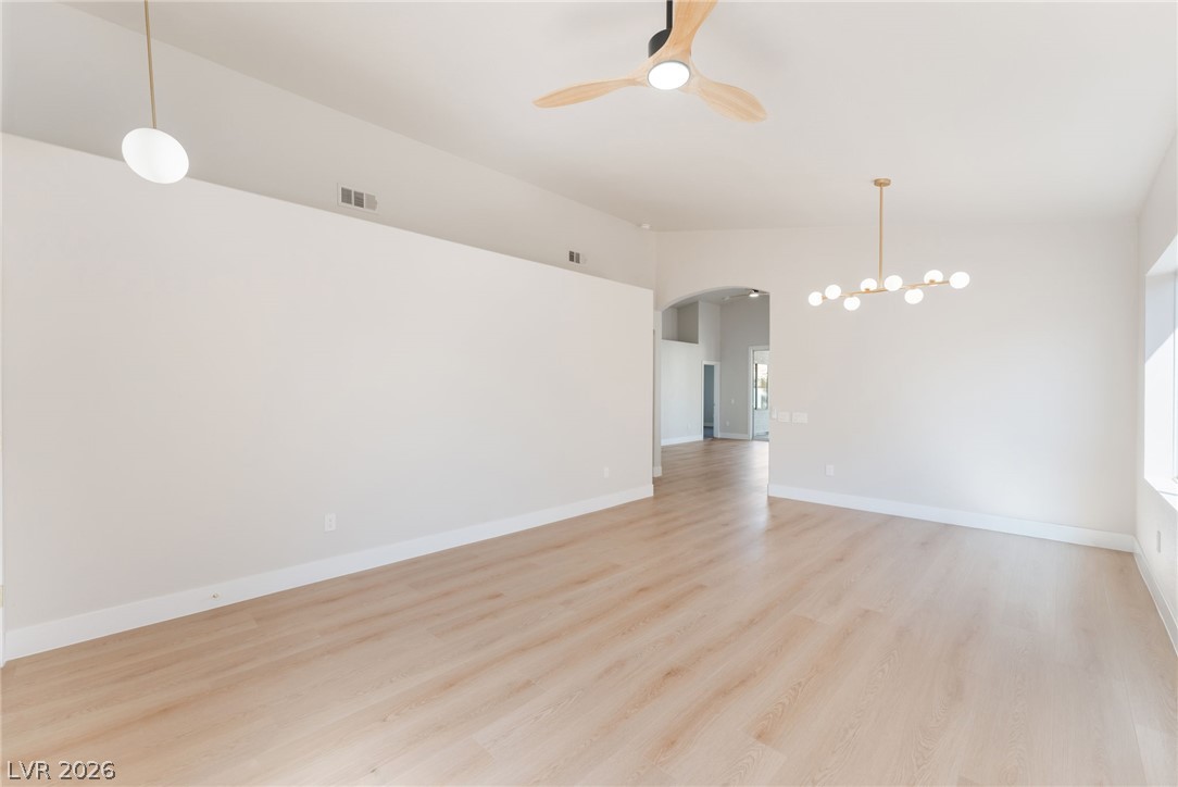 8408 Sea Glen Drive Property Photo 5