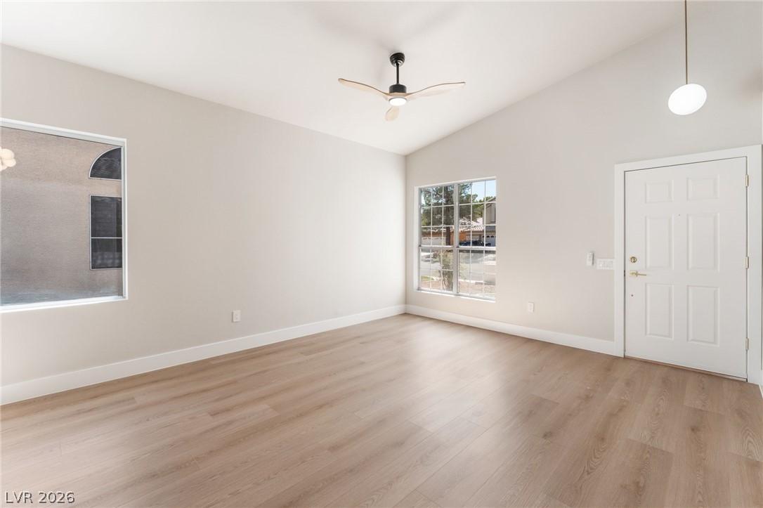 8408 Sea Glen Drive Property Photo 6