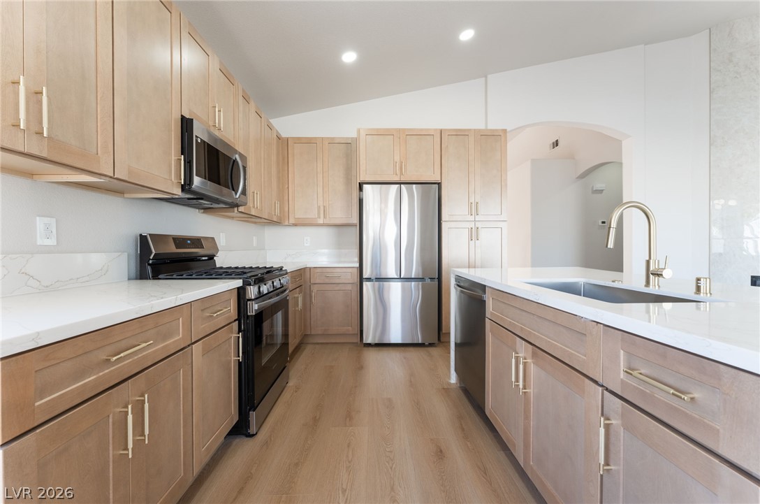 8408 Sea Glen Drive Property Photo 15