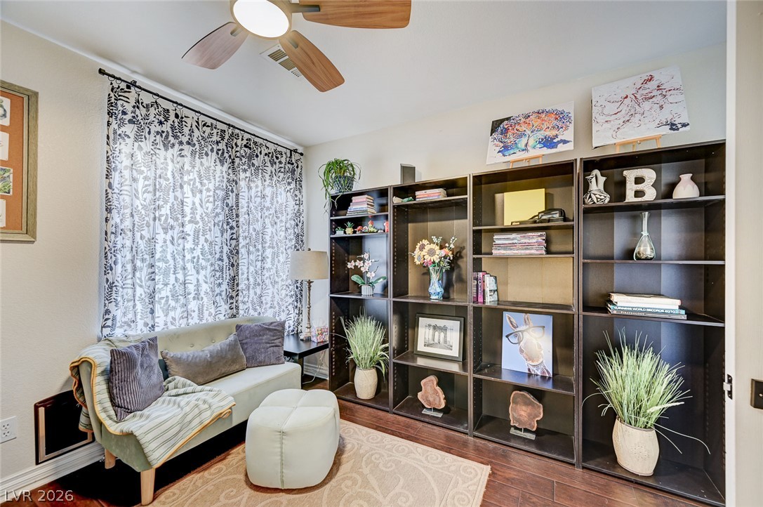 2722 Aspen Wood Avenue Property Photo 15