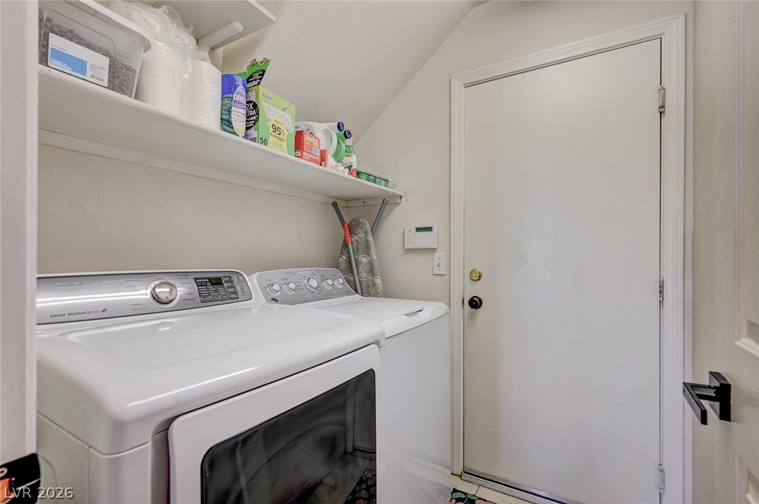 2722 Aspen Wood Avenue Property Photo 16