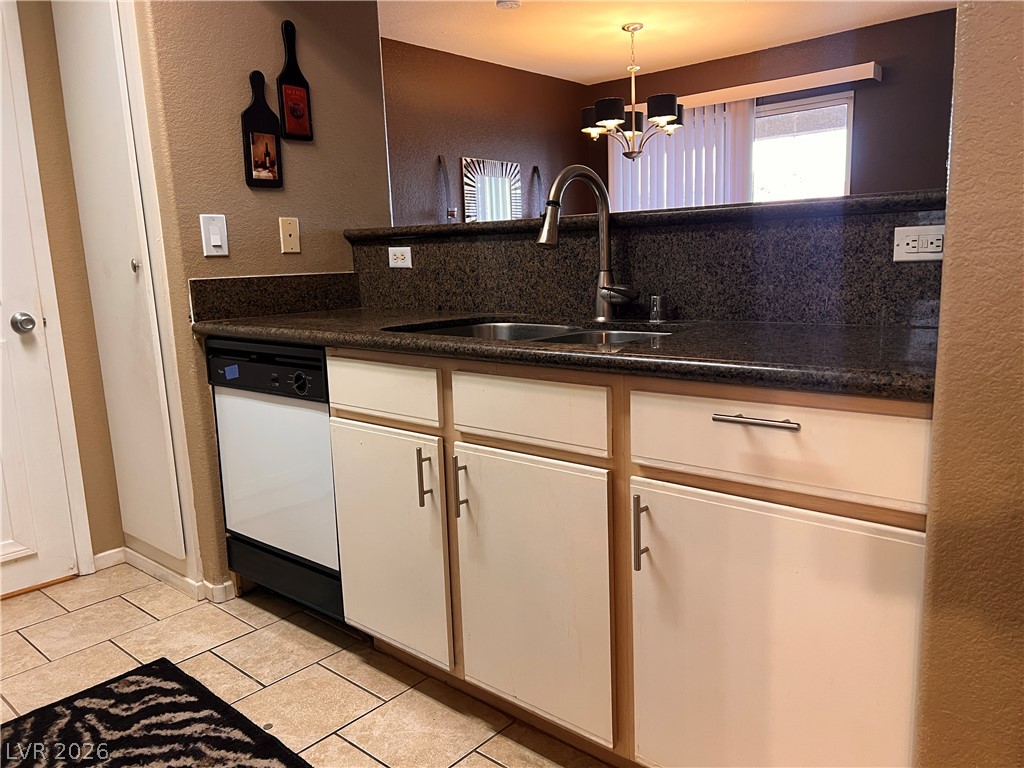 2300 East Silverado Ranch Boulevard 2158 Property Photo 19
