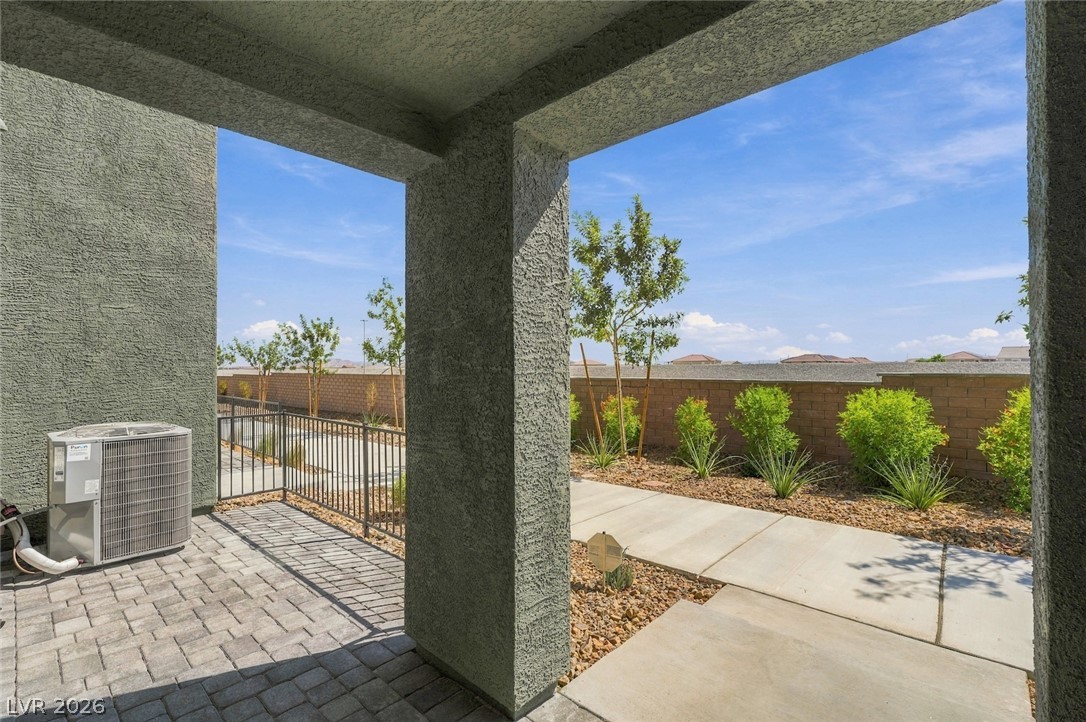 1689 Pamela Springs Lane Property Photo 15