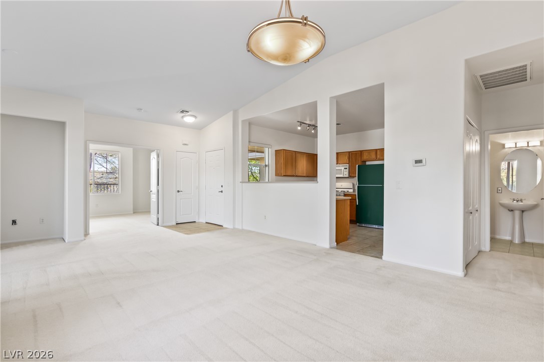 901 Duckhorn Court 201 Property Photo 4