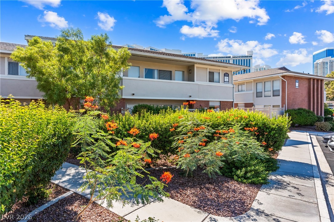 697 Oakmont Avenue 3315 Property Photo 1