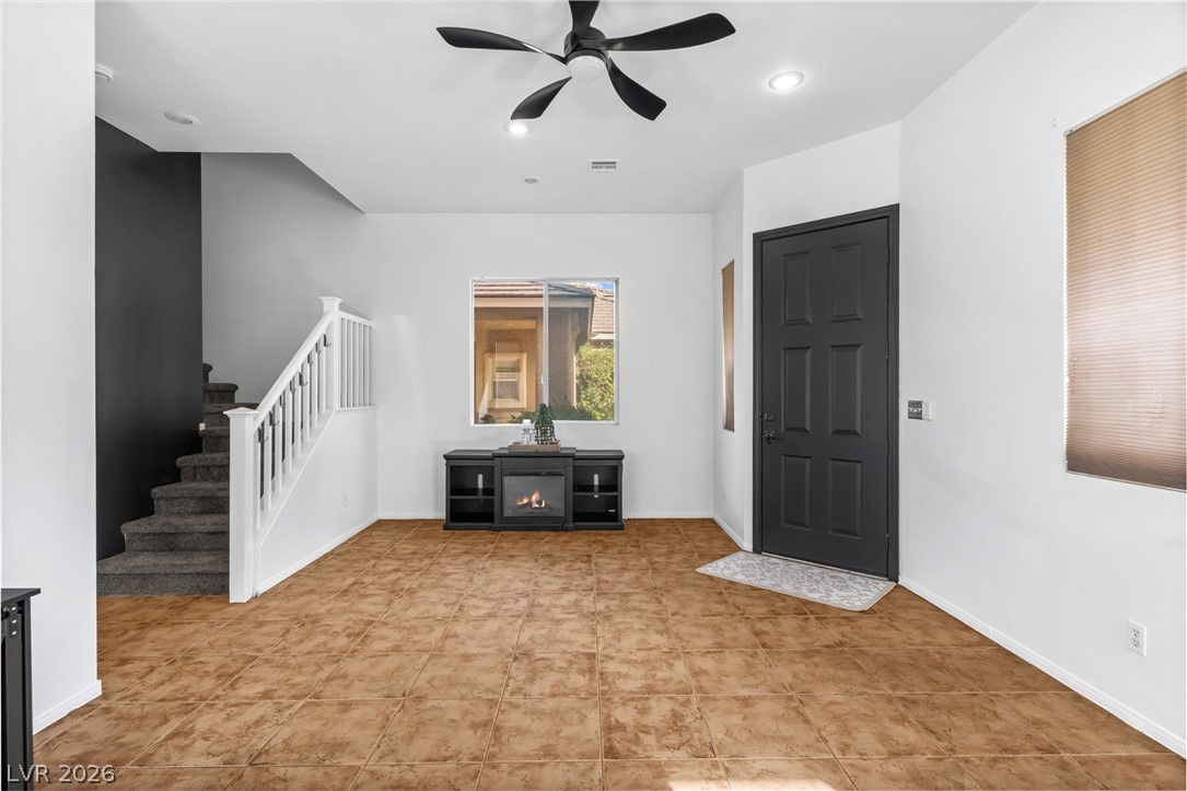 688 Canfield Point Avenue Property Photo 7