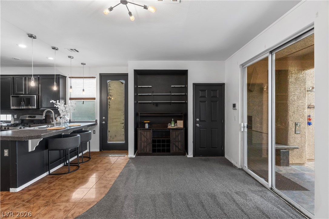 688 Canfield Point Avenue Property Photo 17