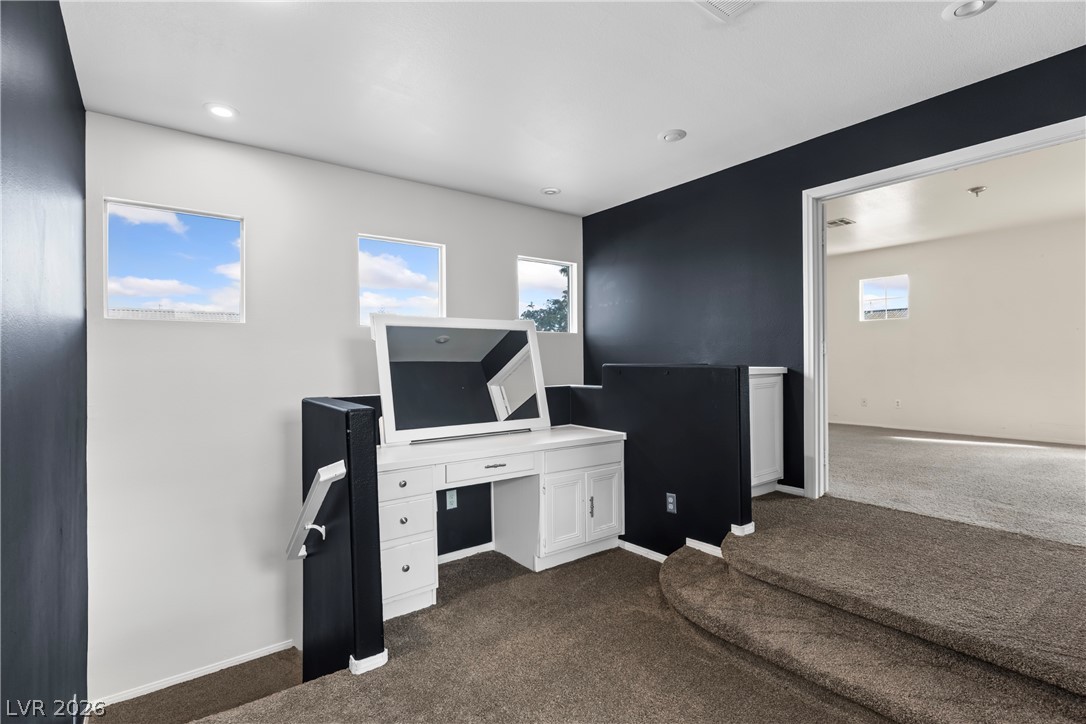 688 Canfield Point Avenue Property Photo 19