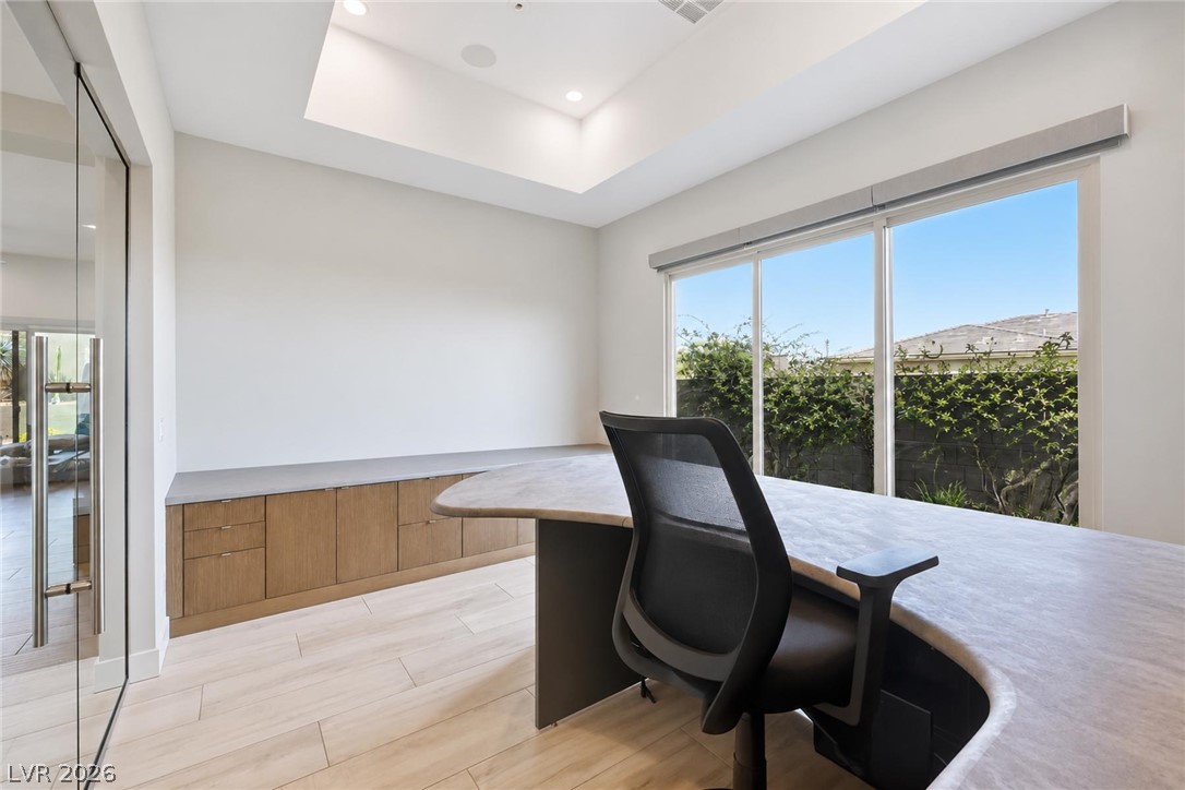 12382 Tudor Arch Drive Property Photo 33
