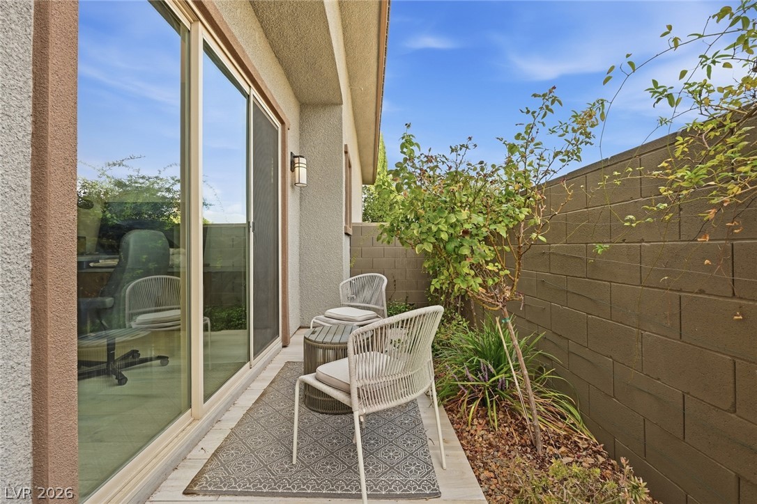 12382 Tudor Arch Drive Property Photo 34