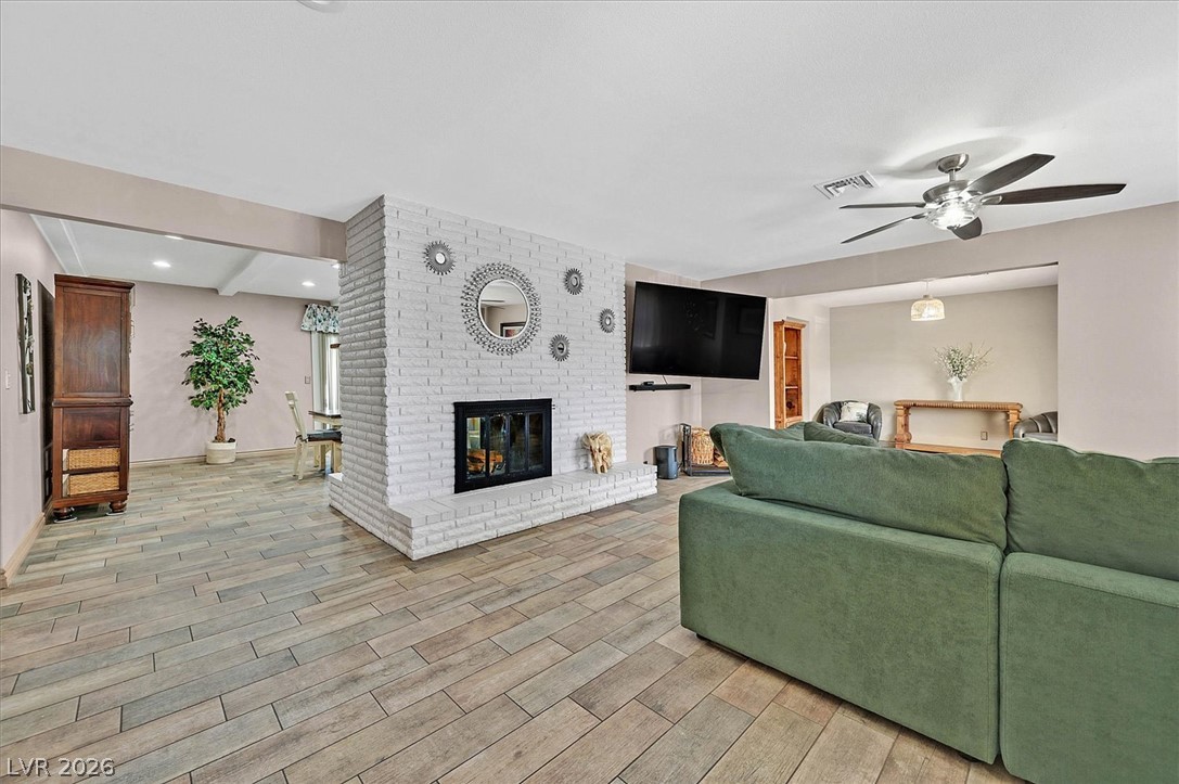 6824 Adobe Court Property Photo 3