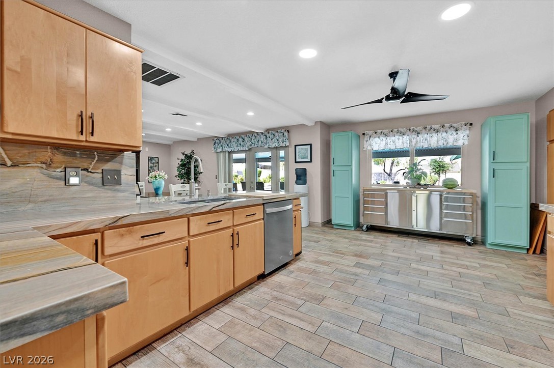 6824 Adobe Court Property Photo 10
