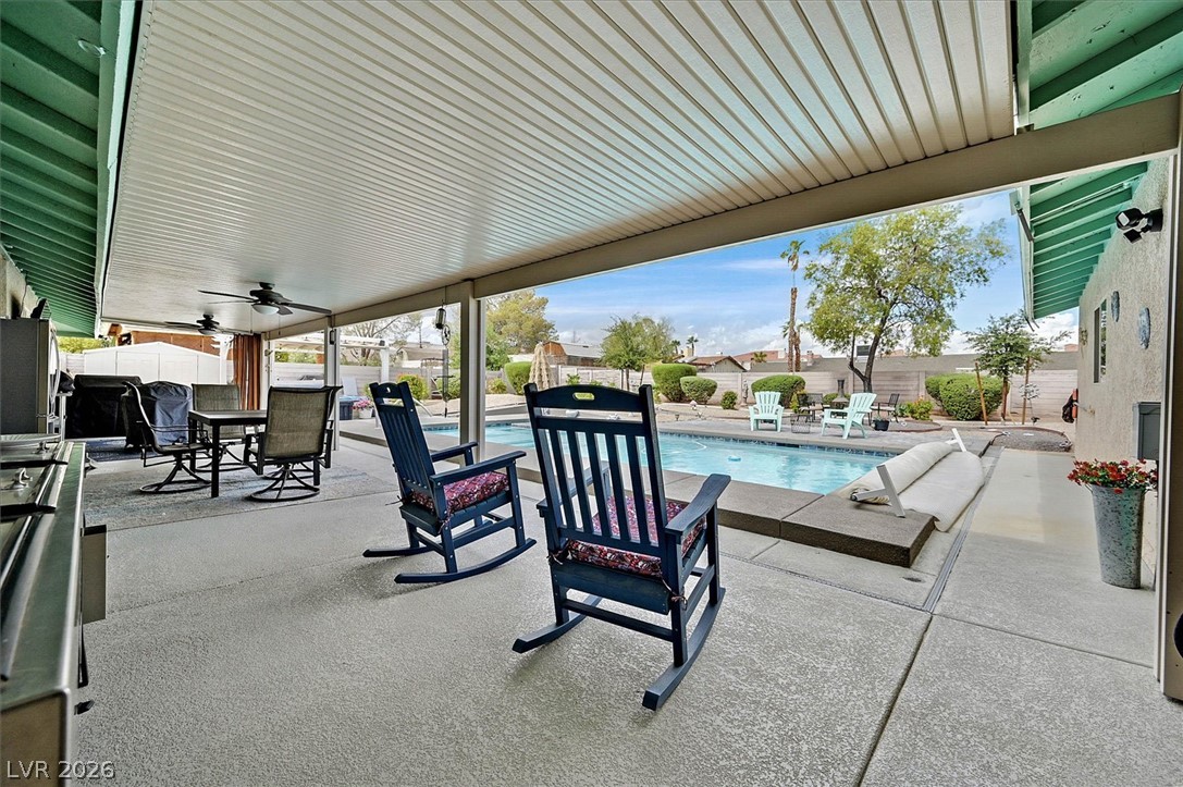 6824 Adobe Court Property Photo 29