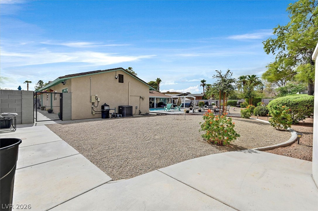 6824 Adobe Court Property Photo 33