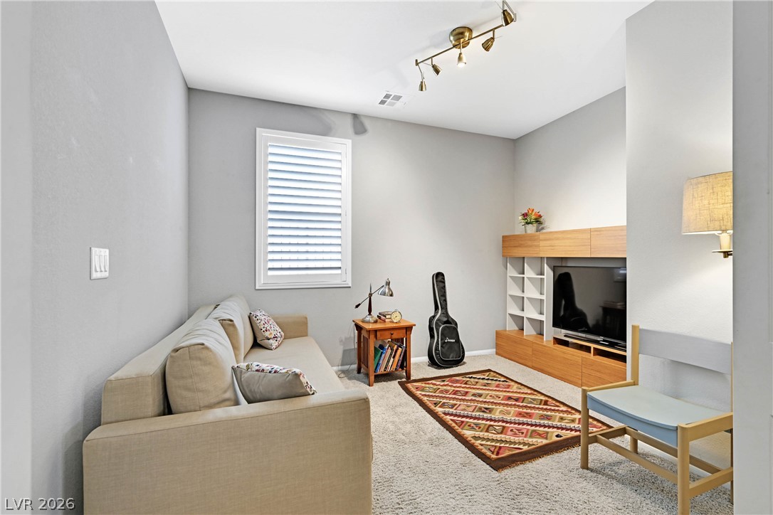 181 Tuscan Shadow Street Property Photo 10