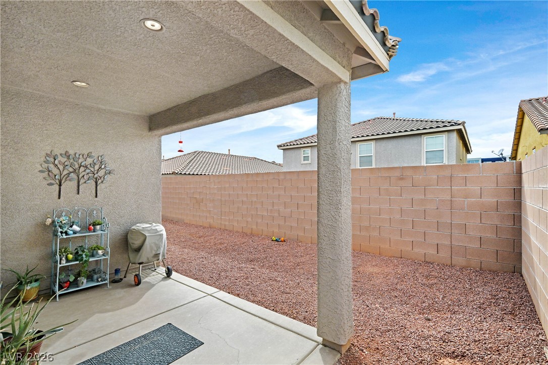 181 Tuscan Shadow Street Property Photo 22