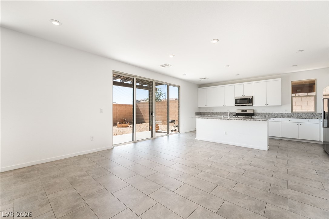 6215 Bravestar Court Property Photo 14