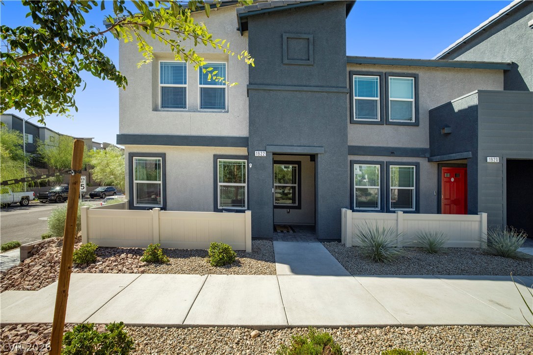 1922 Alouette Vista Street Property Photo 1