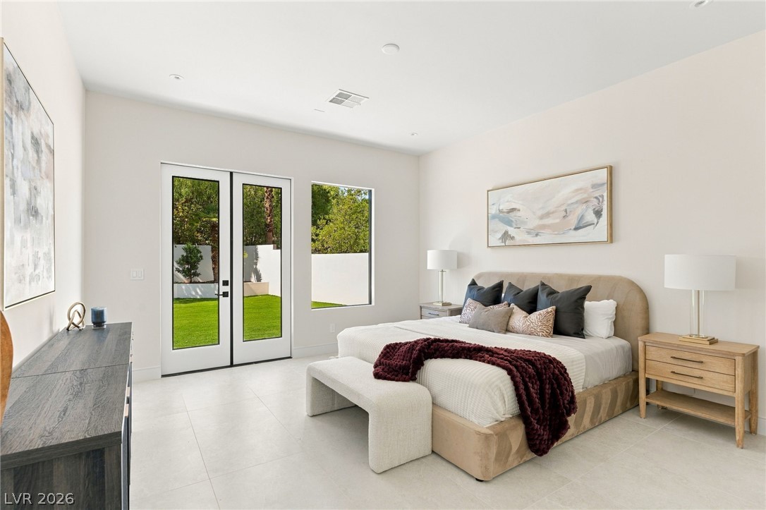 301 North Royal Ascot Drive Property Photo 18