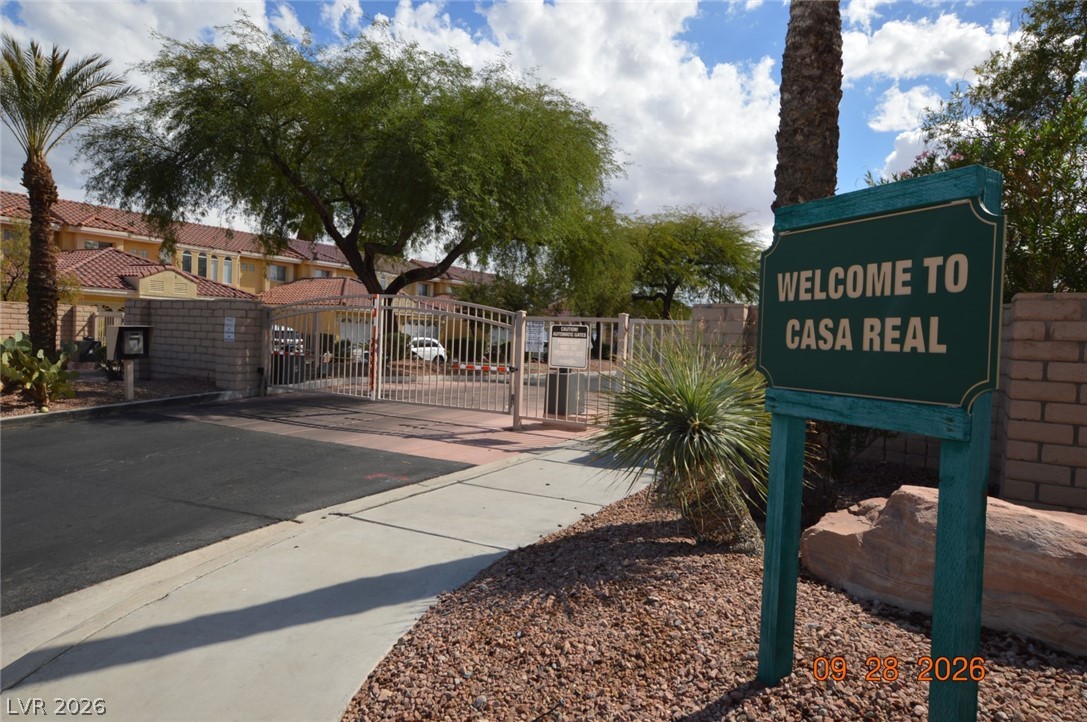 3553 East Casa Real Way Property Photo 2