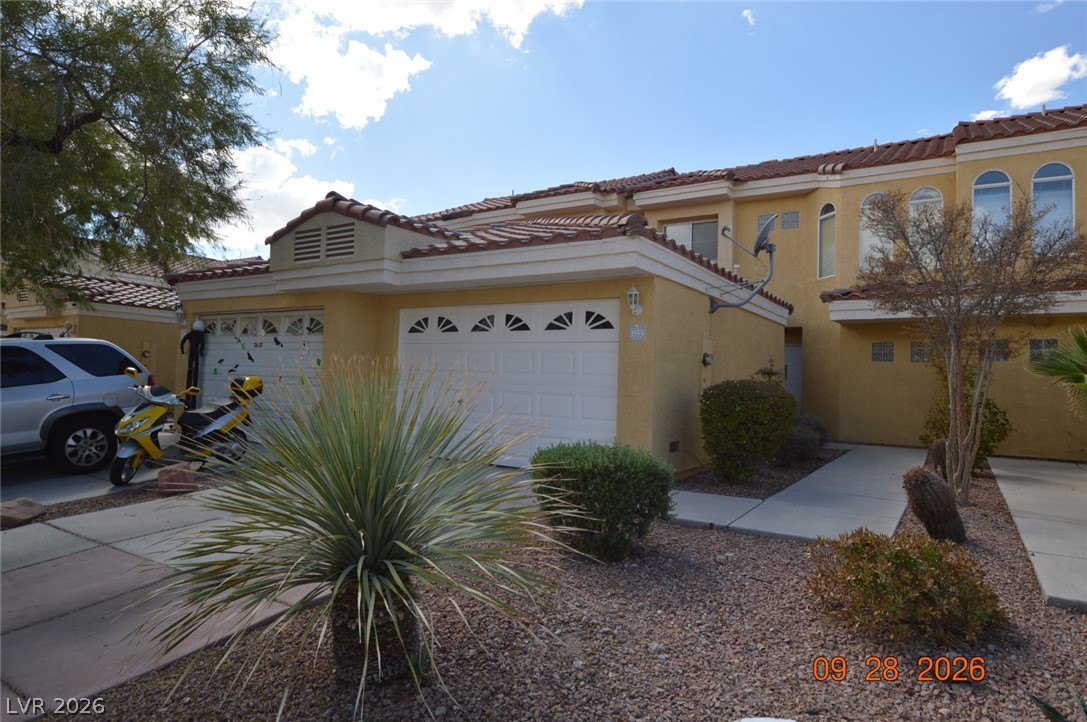 3553 East Casa Real Way Property Photo 4