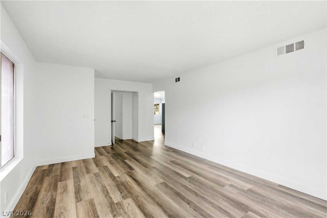 4828 Knollwood Drive Property Photo 8