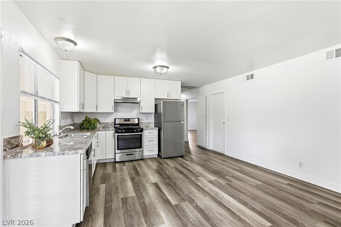 4828 Knollwood Drive Property Photo 11