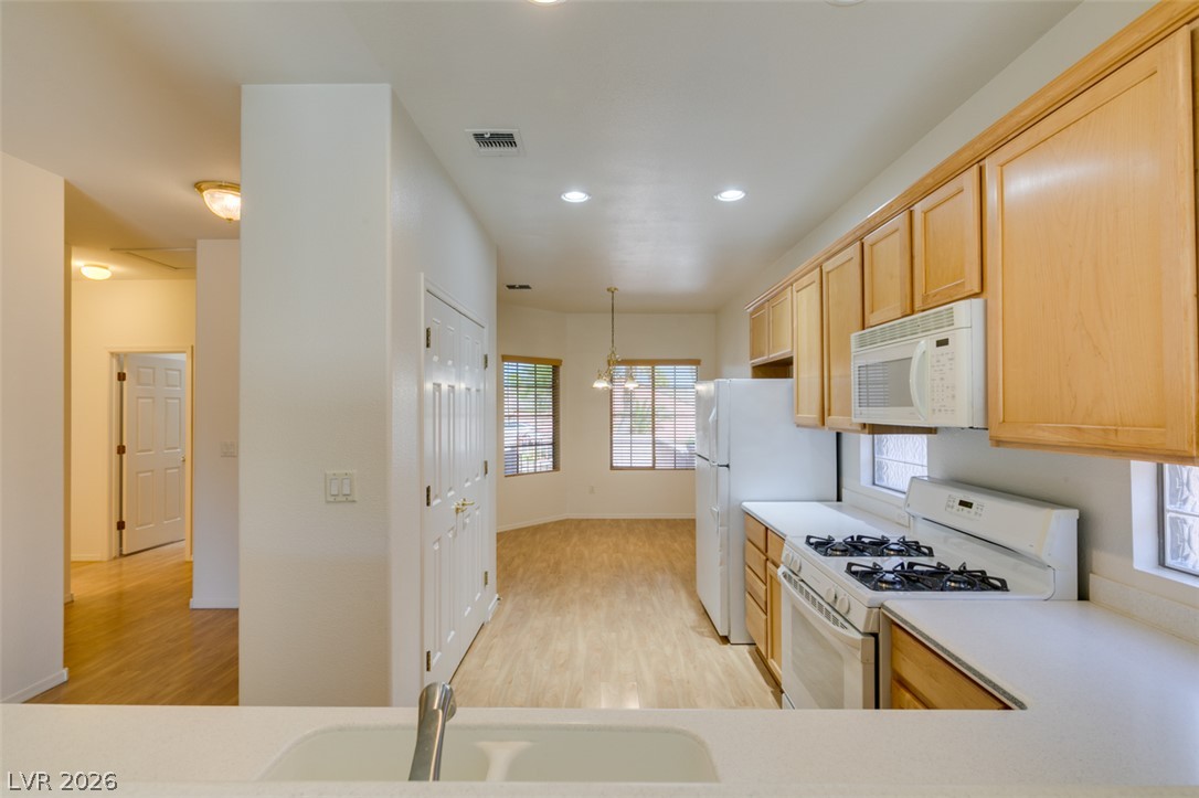 1864 High Mesa Drive Property Photo 7