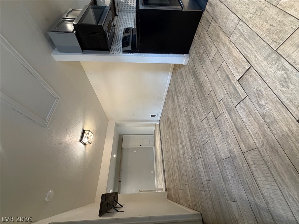 1298 Avenue H Property Photo 8