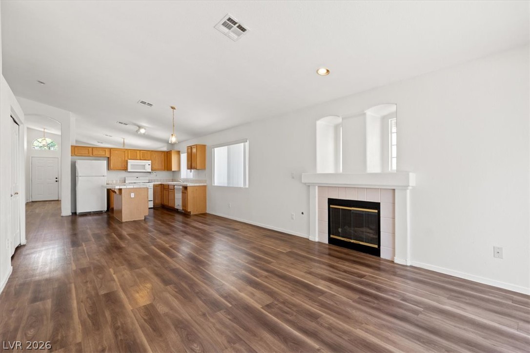 2124 Starline Meadow Place Property Photo 9