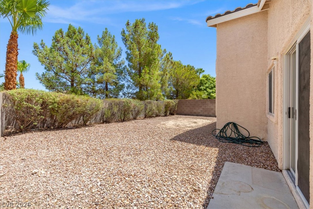 2124 Starline Meadow Place Property Photo 18